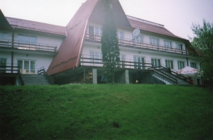 img024